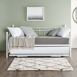 Bed with deals trundle twin